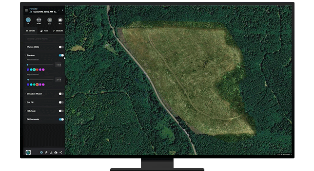 A graphic of a computer monitor displaying a contour map of a deep green forest with a large swath of deforested lighter green, alongside legend of analysis options